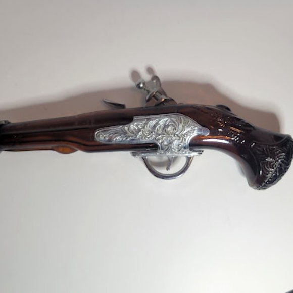 VINTAGE 1970'S AVON DUELING PISTOL RETRO GUN AFTERSHAVE CONTAINER, EMPTY - Picture 2 of 3